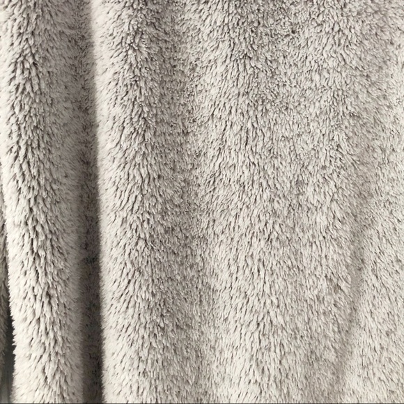 Dylan Cowl Neck Sherpa Fuzzy Pullover Gray Size Medium - Picture 2 of 7